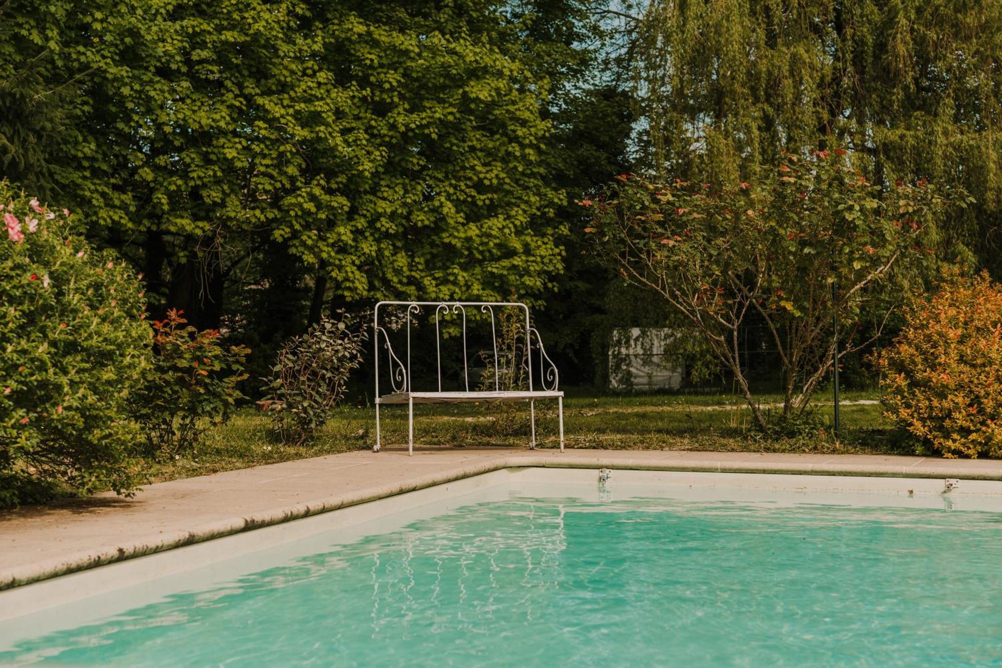 Maison D'Hotes Et Gite De Charme Avec Piscine, La Lhuiseraie المظهر الخارجي الصورة